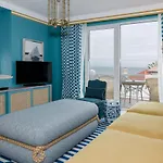 The Albatroz Hotel